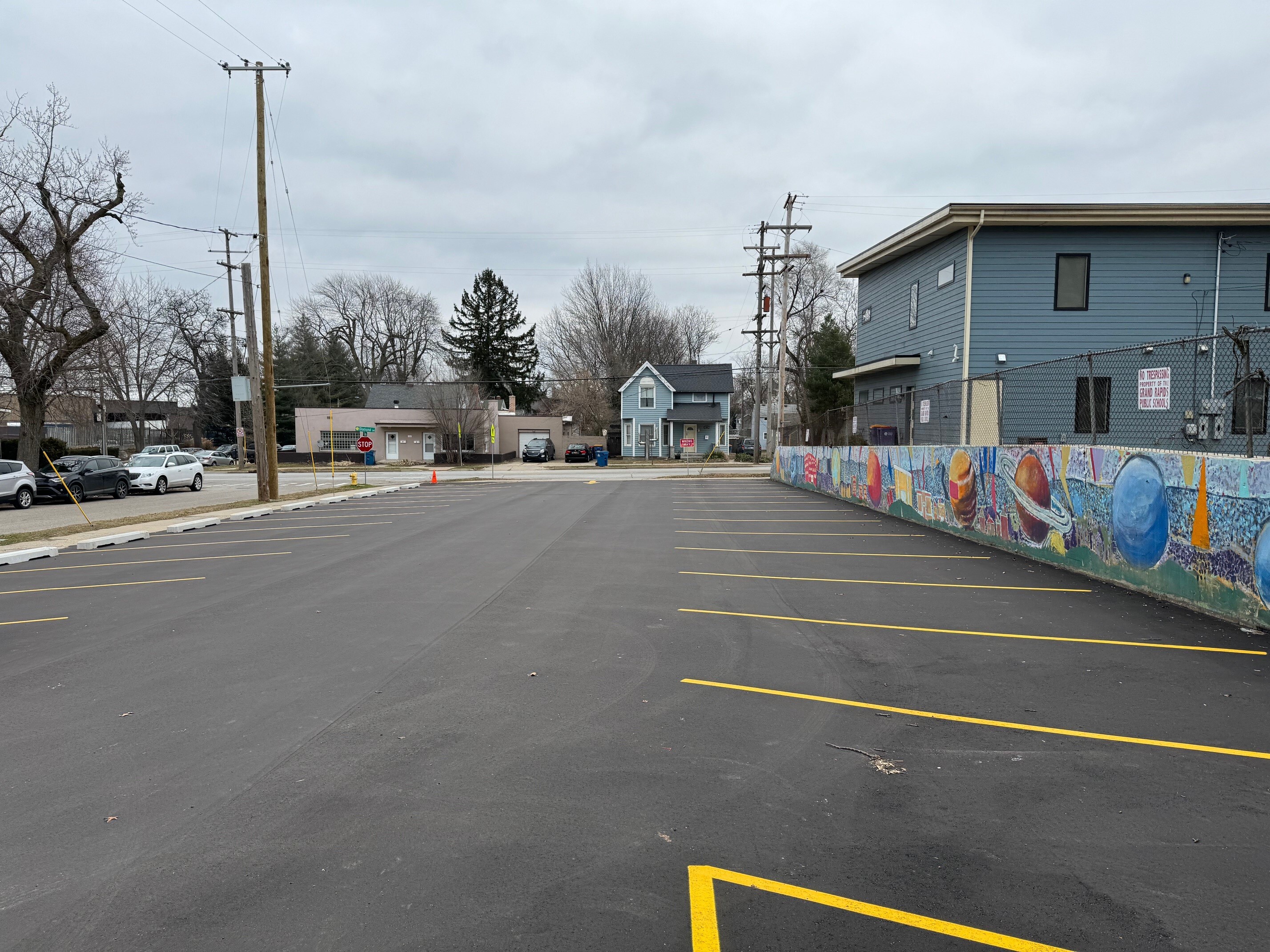 Congress Elementary parking lot